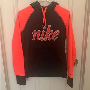 Women’s Nike sweatshirt